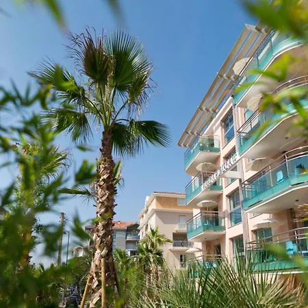 Lejlighedshotel Romana 3*