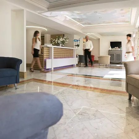 Villa Romana Frejus Aparthotel Frejus